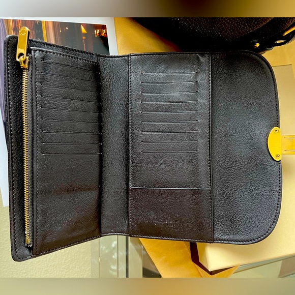 LOUIS VUITTON SET - Handbag and Wallet - Picture 4 of 9